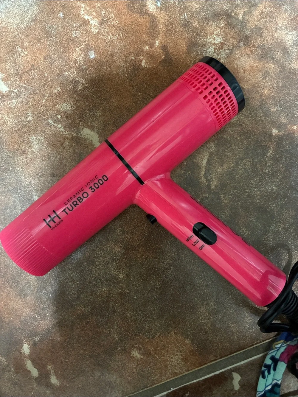 Hot & Hotter Ceramic Ionic Hair Dryer - Hot Pink